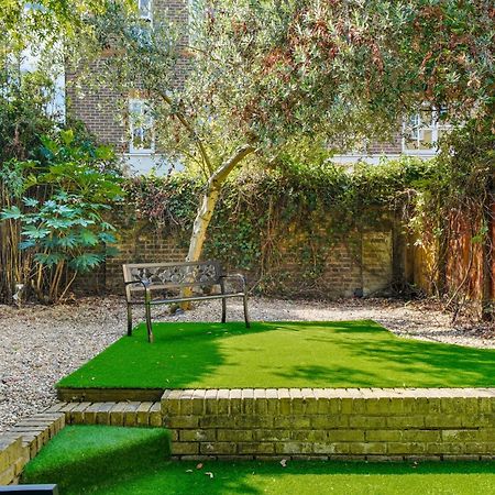 3 Bedroom Mews Home - Clapham Common - Free Private Parking - Sleeps 5 - Newly Refurbished - Sweetpea & Pillow Properties 伦敦 外观 照片