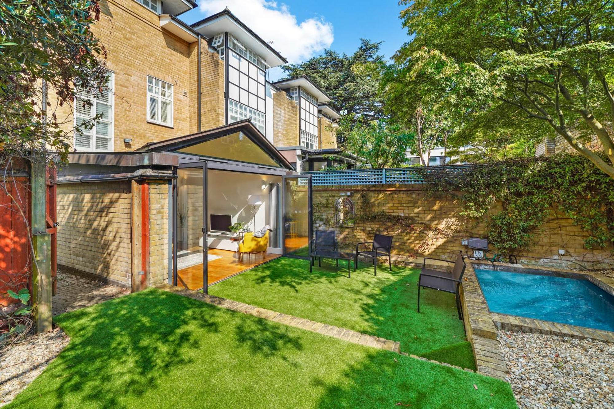 3 Bedroom Mews Home - Clapham Common - Free Private Parking - Sleeps 5 - Newly Refurbished - Sweetpea & Pillow Properties 伦敦 外观 照片