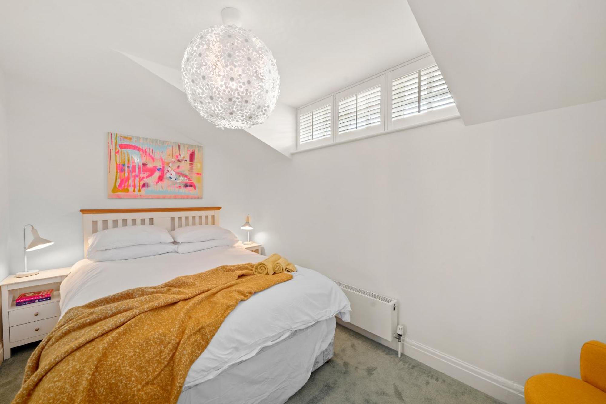 3 Bedroom Mews Home - Clapham Common - Free Private Parking - Sleeps 5 - Newly Refurbished - Sweetpea & Pillow Properties 伦敦 外观 照片