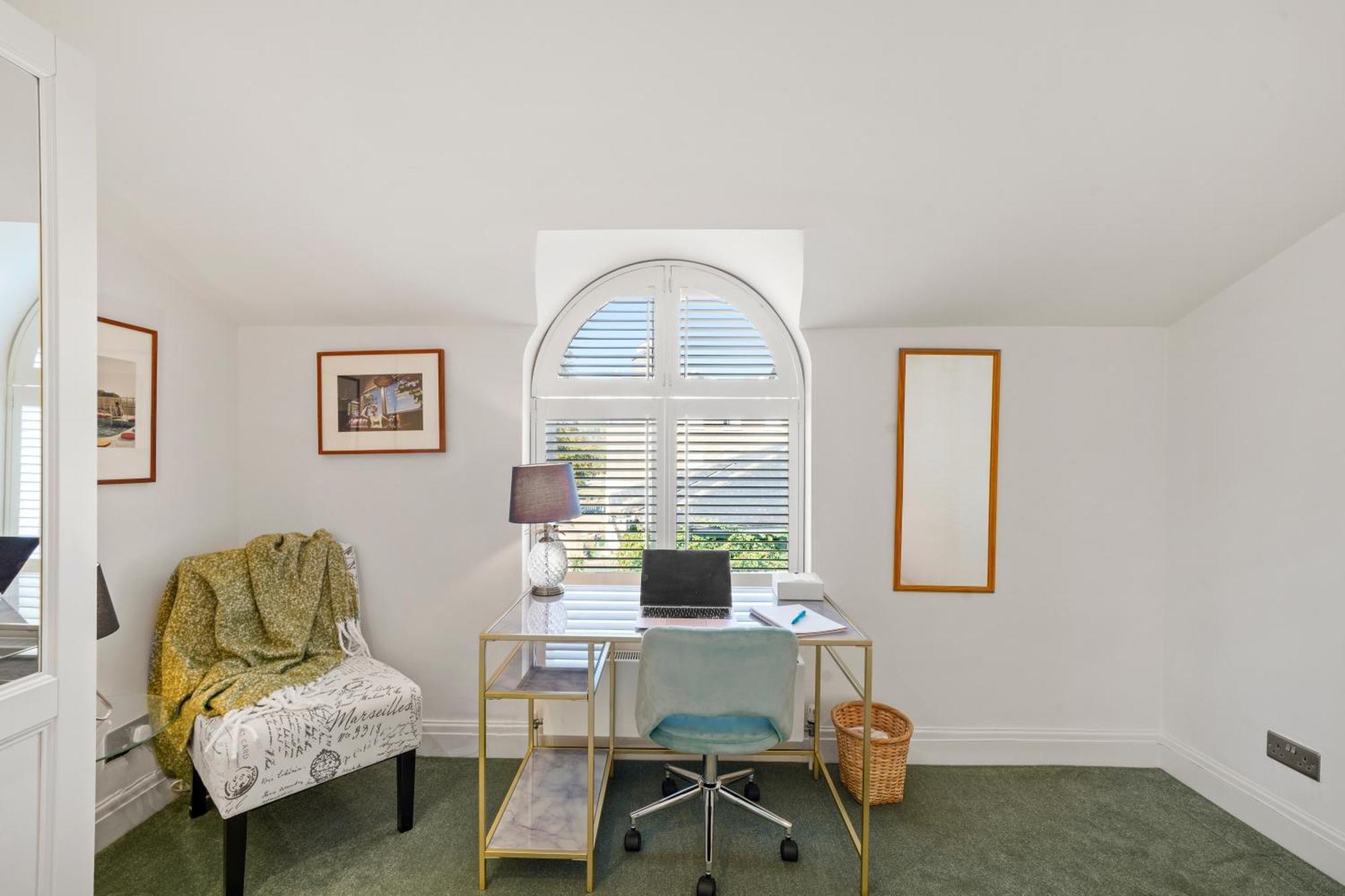 3 Bedroom Mews Home - Clapham Common - Free Private Parking - Sleeps 5 - Newly Refurbished - Sweetpea & Pillow Properties 伦敦 外观 照片